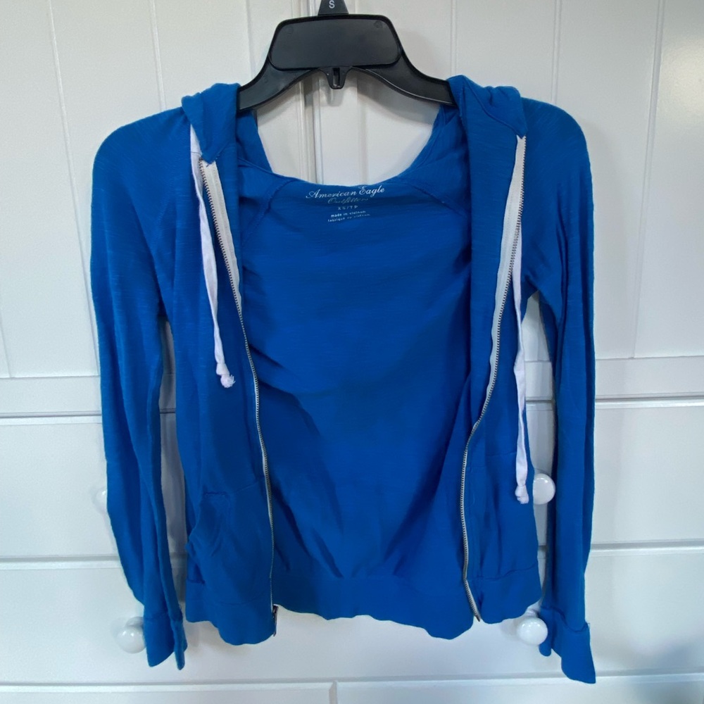 American Eagle blue hooded jacket